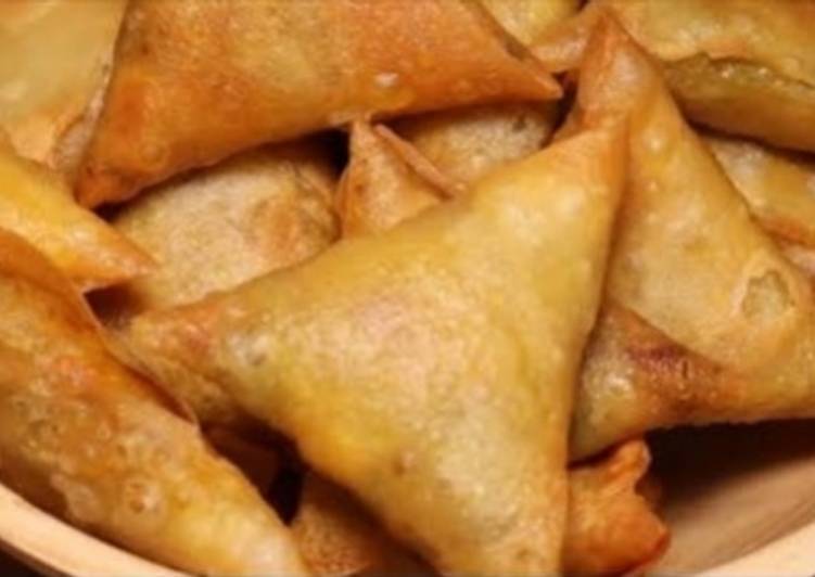 Recipe of Super Quick Homemade Chicken and veg samosay😋😋😋😋😋😋😋😋😋😋