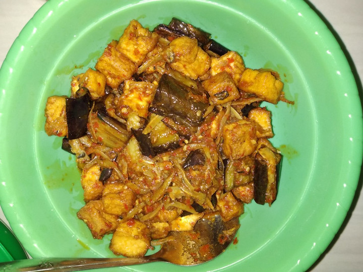 Resep: Sayur terong ungu teri tahu sambal merah Yang Sederhana