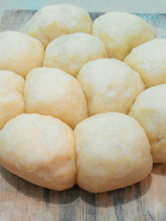 Foto resep Roti sobek tape singkong (tanpa telur) #Kisahkasihcookpad