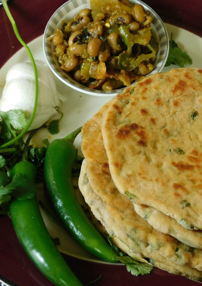 கொத்தமல்லி பீட்டா பிரட் (Pita bread செய்முறை முக்கிய புகைப்படம்