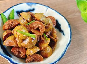 Hình của món Sung kho ớt xiêm xanh.