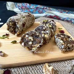 A picture of Dates Dry Fruit Roll (Sugar Free Dessert).