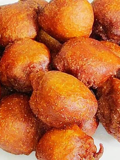 A picture of Meethe Gulgule | Gur Ke Gulgule.