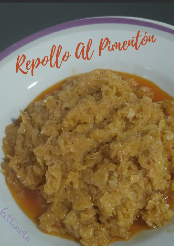 Una foto de Repollo al pimentón (Thermomix)