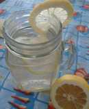 Té de limón, miel y jengibre