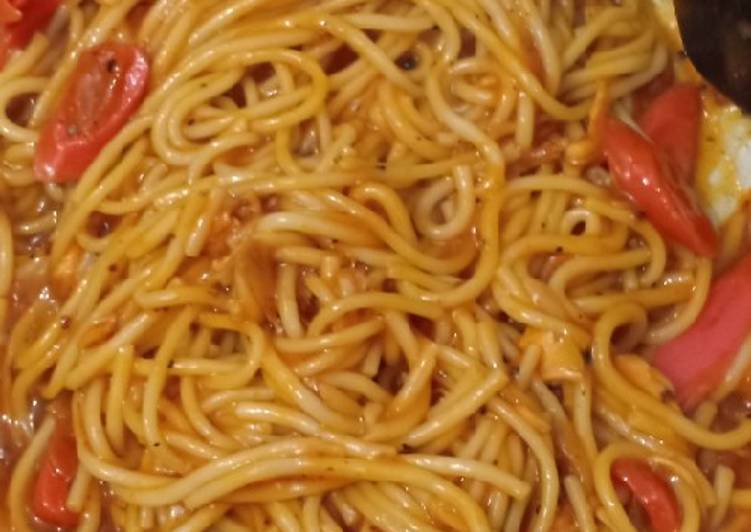 Spaghetti black pepper sauce