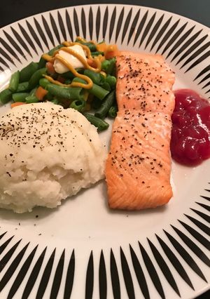 Foto resep Roasted salmon and mashed potatoes