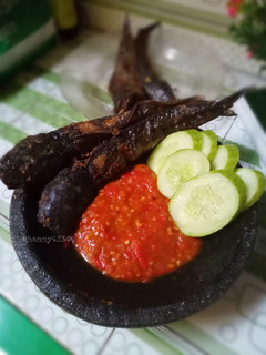 Foto resep Sambel Pecel Lele Lamongan