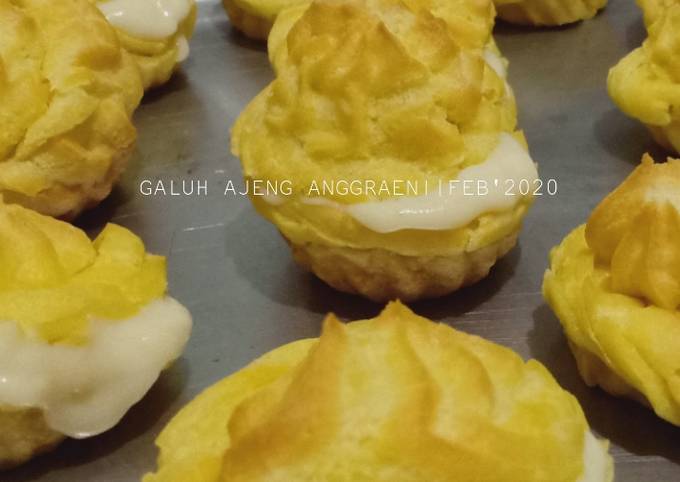 Resep Soes Vla Vanilla Full Cream Oleh Galuh Ajeng Anggraeni Cookpad