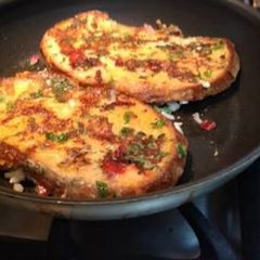 A picture of Masala French toast.