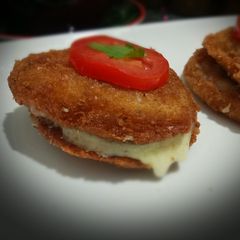 A picture of Cheesy potatoes (non baked).
