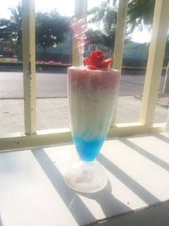Hình của món Yogurt 3 tầng.