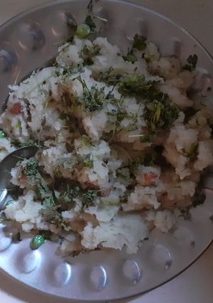 રવાનો ઉપમા (Upma Recipe In Gujarati) રેસીપી મુખ્ય ફોટો