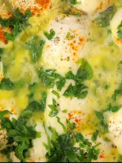 Una foto de Huevos duros algo diferente 🥚