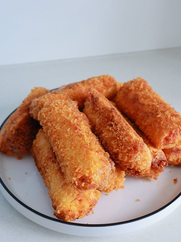 Chả giò hải sản sốt mayo