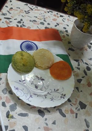নারকেলের পুর ভরা ভাপা পিঠে (narkeler pur bhora bhapa pithe recipe in Bengali) রেসিপির প্রধান ছবি