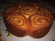 Una foto de torta 80 golpes con levadura fresca