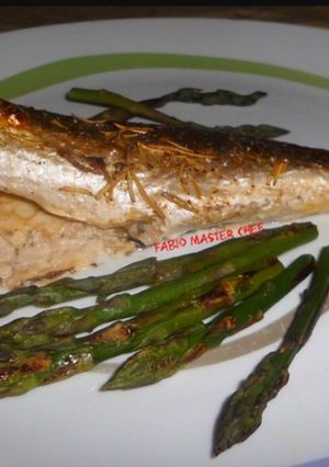 Foto di Cefalo al Forno con Asparagi Grigliati Senza Glutine