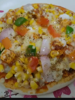 र्कान पिज़्ज़ा (Corn Pizza recipe in hindi) रेसिपी मुख्य फोटो