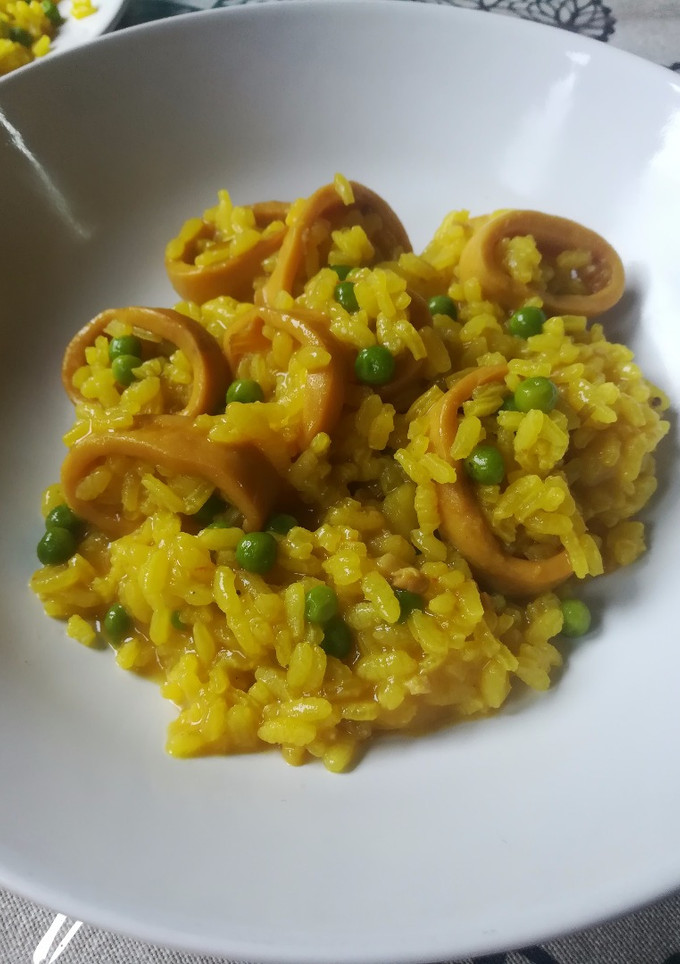 Una foto de Arroz con calamares aprovechamiento