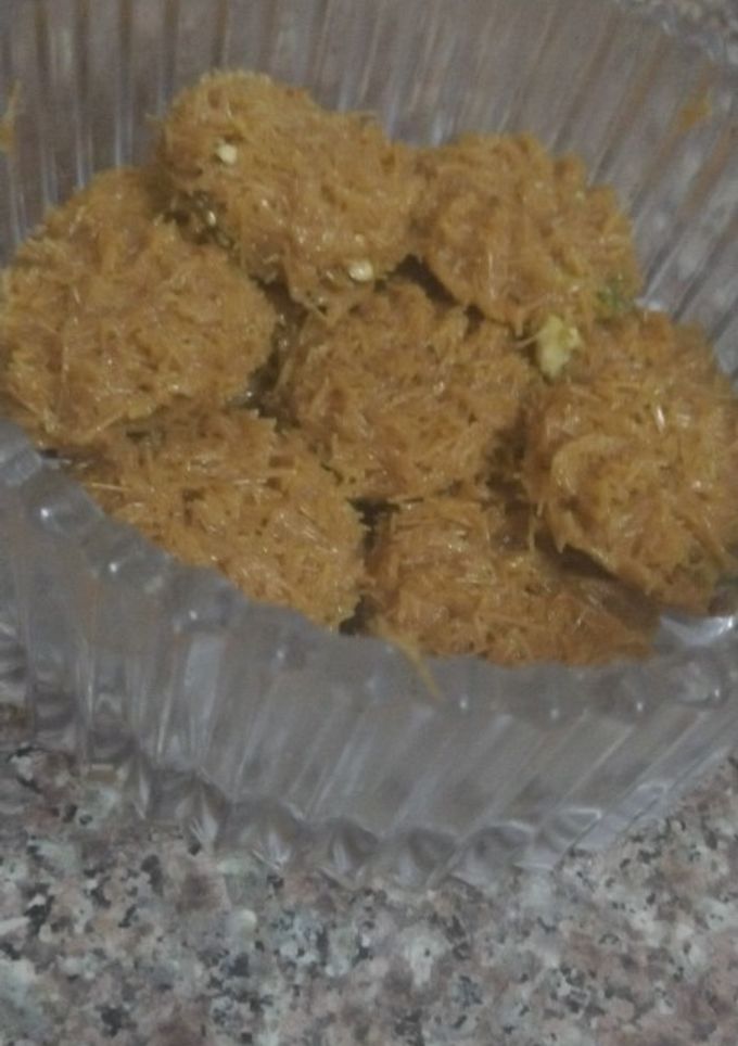 صورة لوصفة حلا الشعيريه بالفستق سهل ولذيذ 😋😋