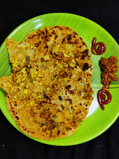 अंडा पराठा(anda paratha recipe in hindi) रेसिपी मुख्य फोटो