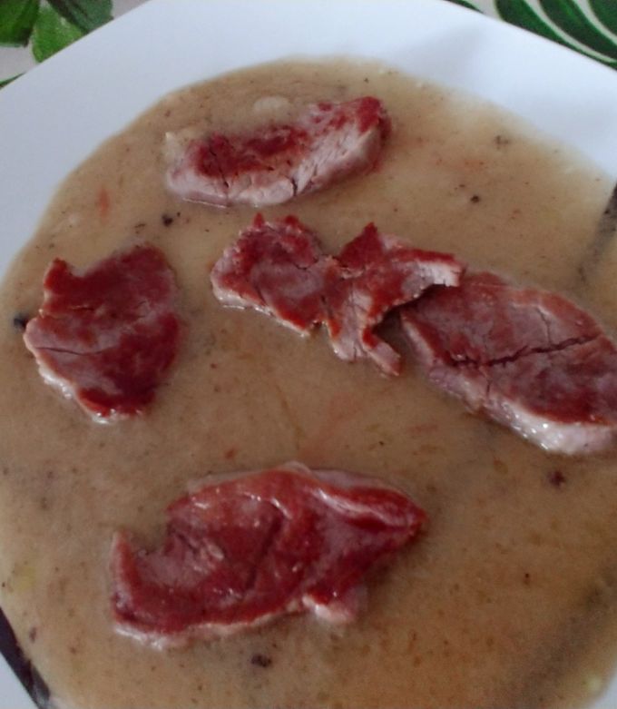 Foto principal de Solomillo de cerdo en salsa de yogur al jerez