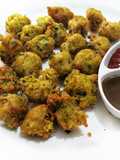 Vegetable khichdi-mathi pakoda