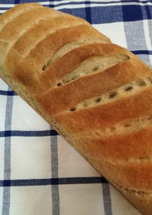 Teljeskiőrlésü kenyér recept fotója