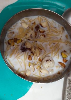 A picture of Makhane and Dry fruit savayen.
