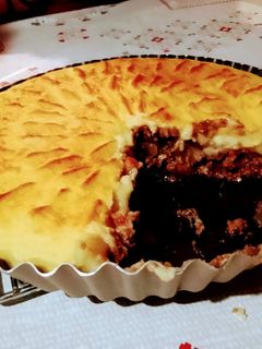 A picture of Shepherd's Pie (Ground Beef and Mashed Potato Pie).