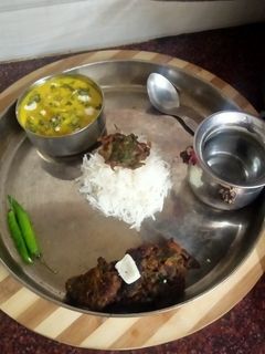 पंजाबी कढ़ी पकौड़ा (punjabi kadhi pakoda recipe in Hindi) रेसिपी मुख्य फोटो