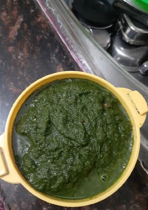 A picture of Coriander chutney.