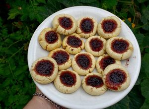 Una foto de Masa de galletitas/tapas de alfajores SIN MANTECA. 7 ingredientes ✨