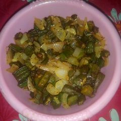 A picture of Lady finger with onion.