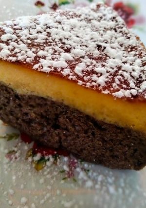 Una foto de Pastel imposible / chocoflan🍮