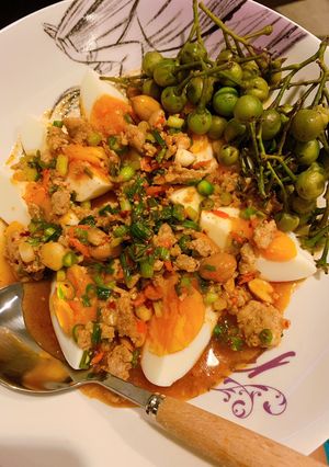 รูปของ ยำไข่ต้ม..🥚 style by barbie👩🏼🍳