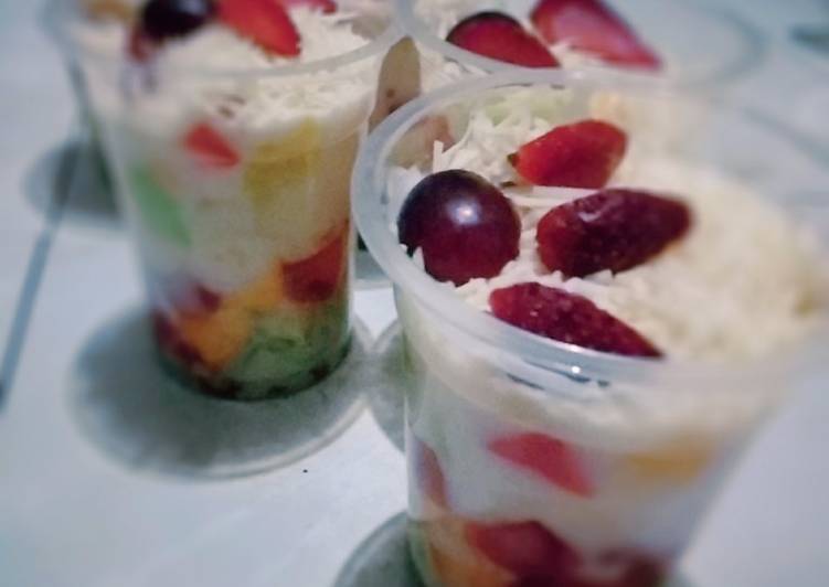 Resep Salad buah simpel cocok untuk jualan gelas cup Bikin Manjain Lidah