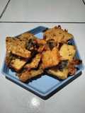 Tempe dan tahu krispi Thai basil