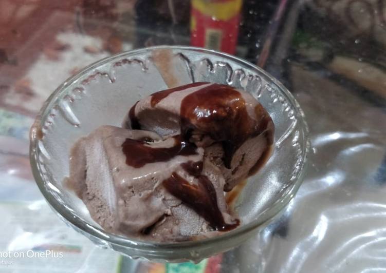 Recipe of Speedy Oreo Chocolate  Ice cream