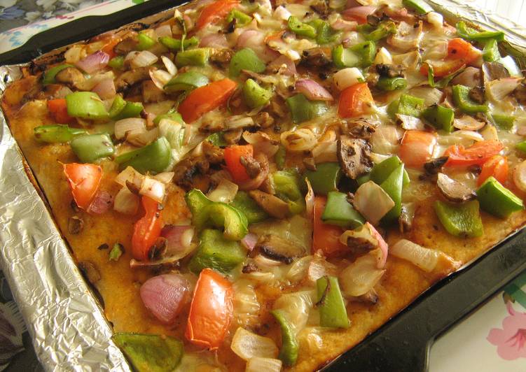 Recipe of Speedy Home made Veg Pizza