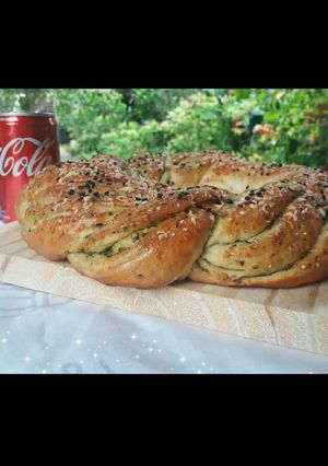 Una foto de Rosca trenzada con pesto🤓