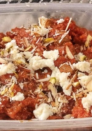 A picture of Gajjar ka halwa.