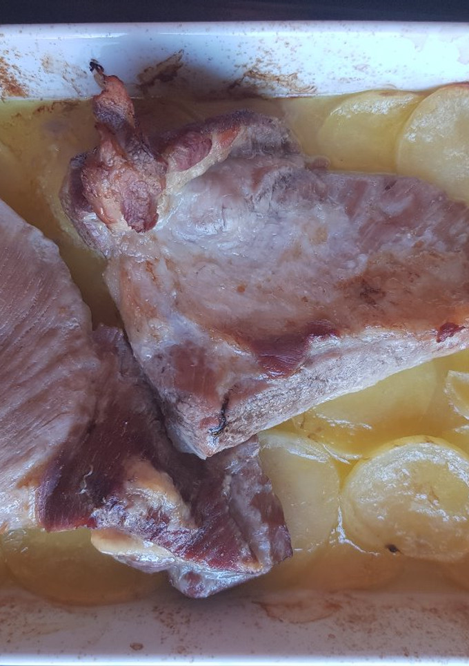 Una foto de Presa ibérica con patatas panaderas  30