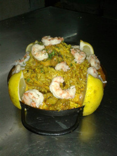Una foto de Paella valenciana
