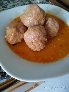 Una foto de Albóndigas de pollo en salsa