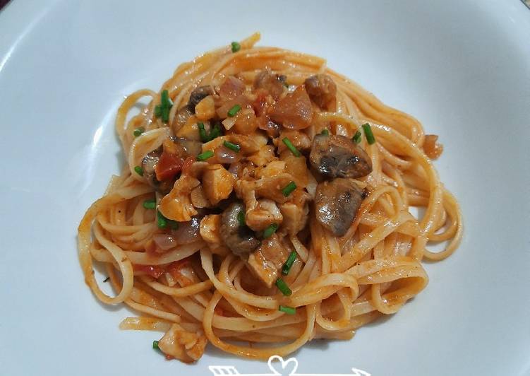 Spageti saus tomat