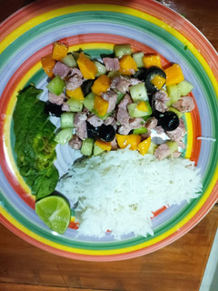 Una foto de Atún tropical