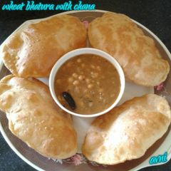 A picture of Wheat bhatura with chana.