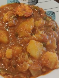 Una foto de Patatas guisadas con langostinos